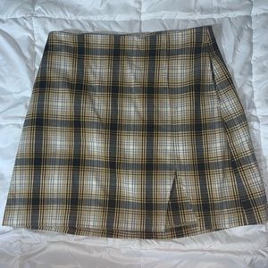 Urban Outfitters tight-fitted skirt